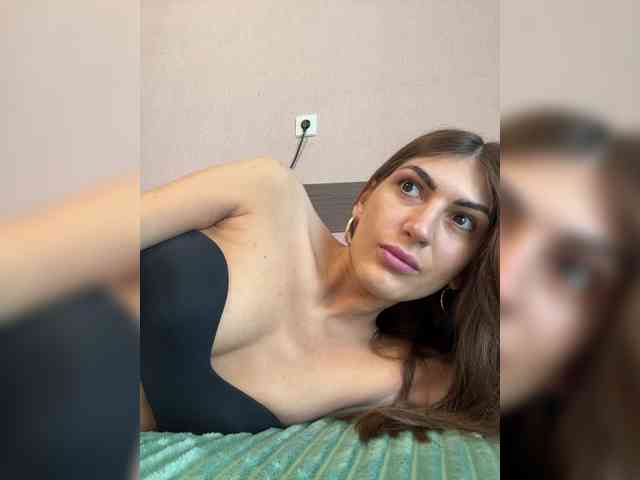 KamillaRuss webcam