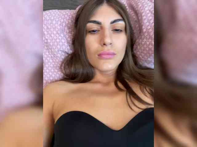 KamillaRuss webcam