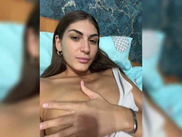 KamillaRuss webcam