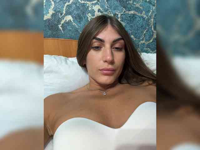 KamillaRuss webcam