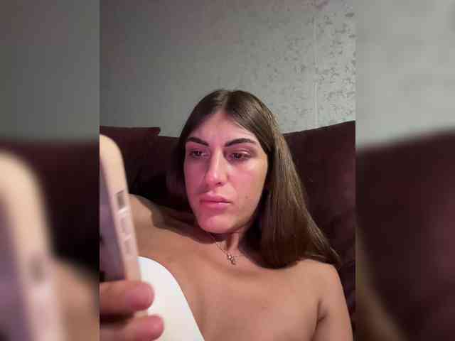 KamillaRuss webcam