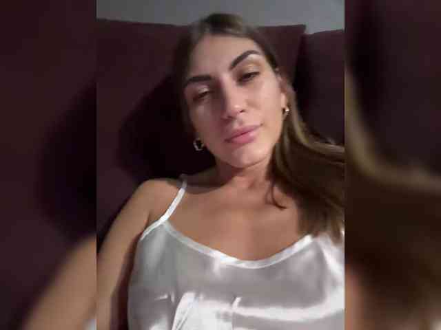KamillaRuss webcam