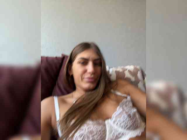KamillaRuss webcam