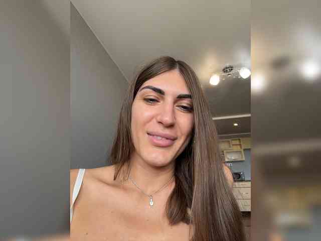 KamillaRuss webcam