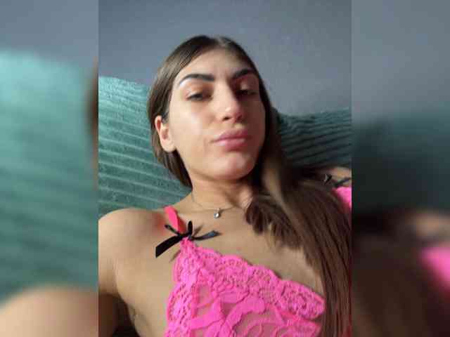 KamillaRuss webcam