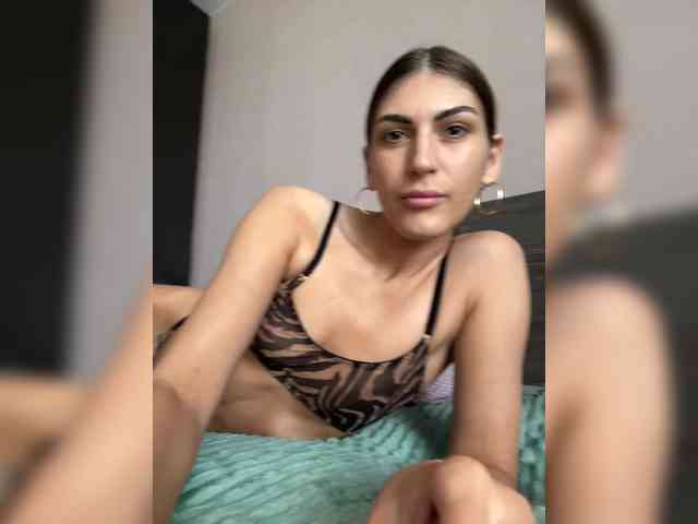 KamillaRuss webcam