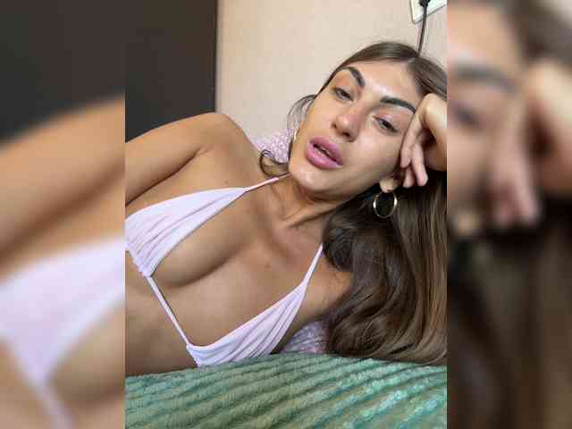 KamillaRuss webcam