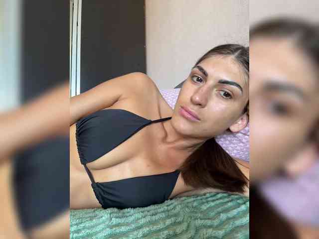KamillaRuss webcam