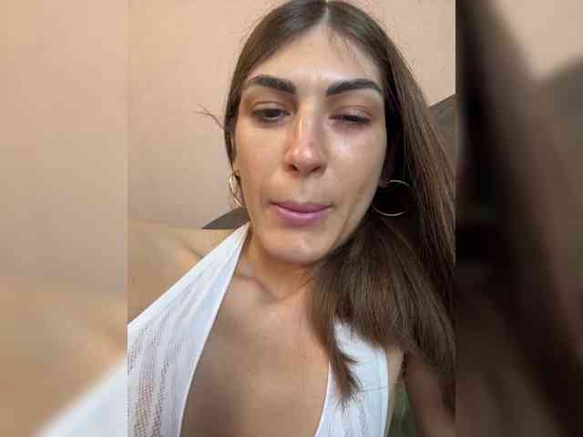 KamillaRuss webcam
