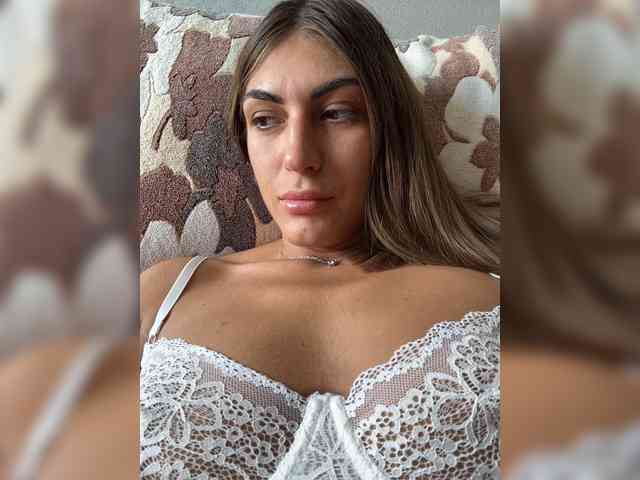 KamillaRuss webcam