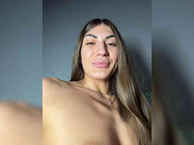 KamillaRuss webcam