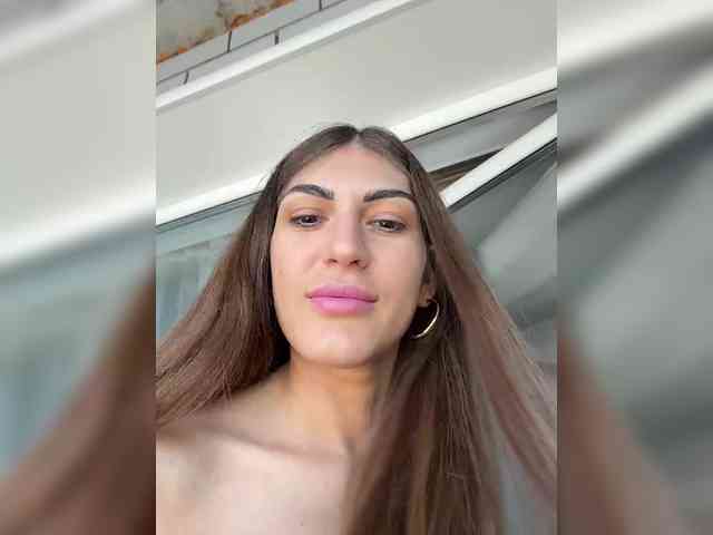 KamillaRuss webcam