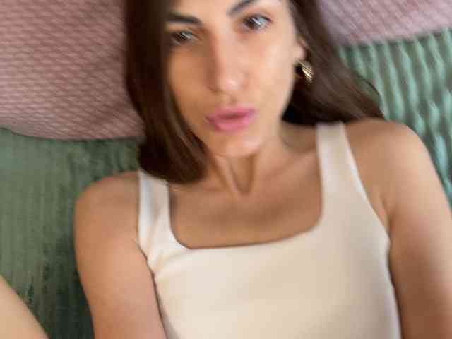 KamillaRuss webcam