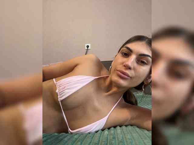 KamillaRuss webcam