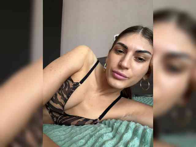 KamillaRuss webcam