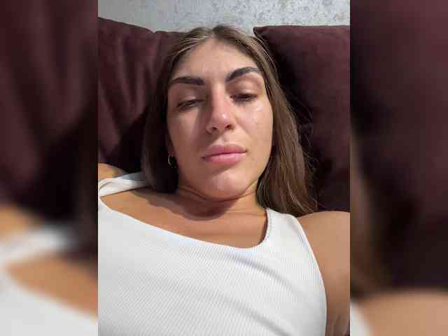 KamillaRuss webcam