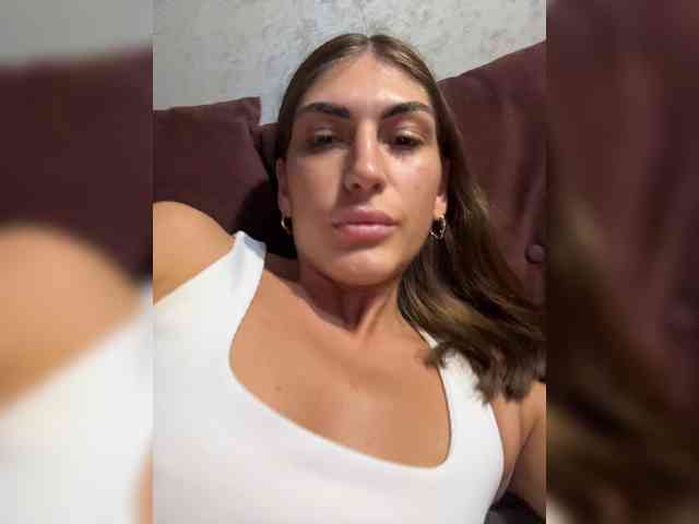 KamillaRuss webcam