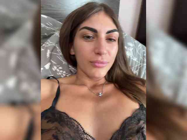 KamillaRuss webcam