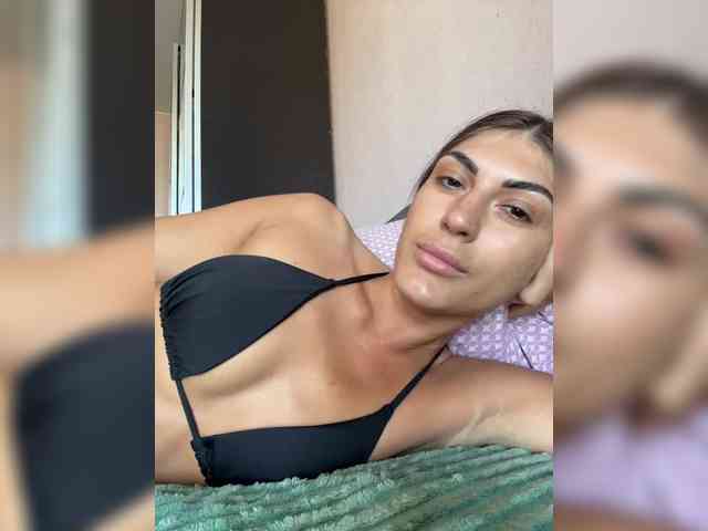 KamillaRuss webcam