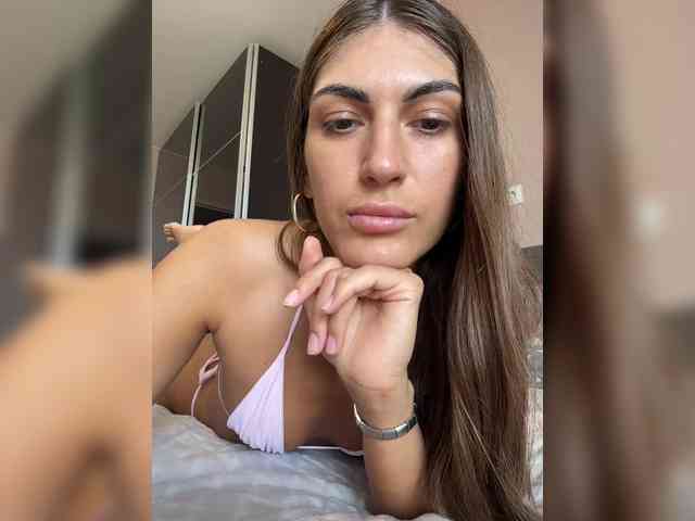 KamillaRuss webcam