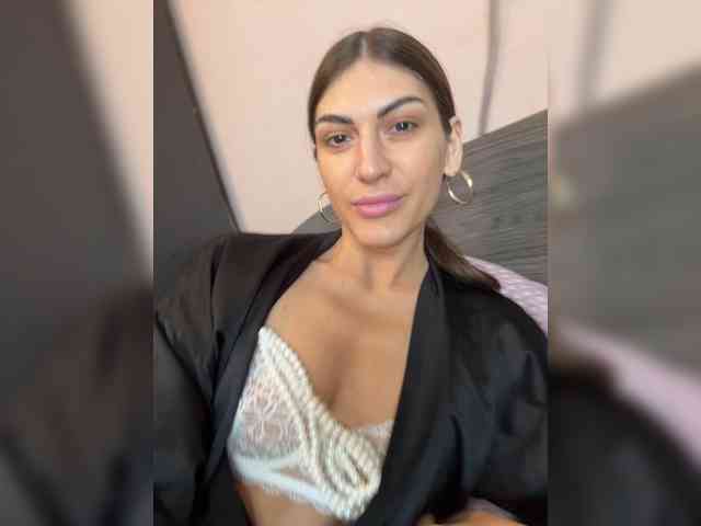 KamillaRuss webcam
