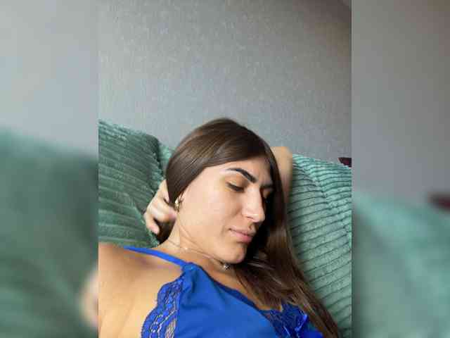 Model: KamillaRuss
