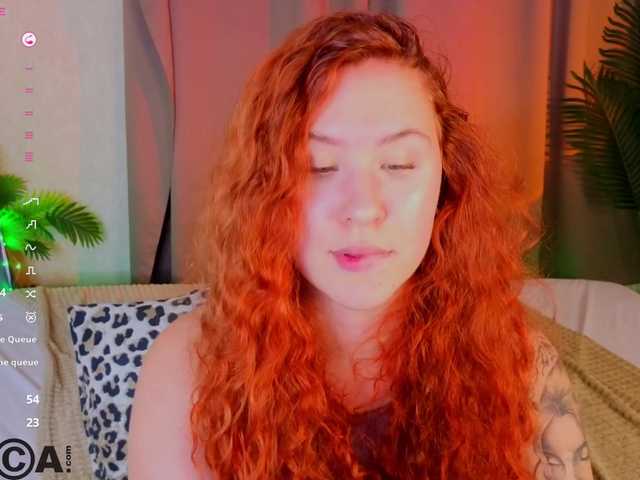 Elsiee-Cuttiess live cam on BongaCams