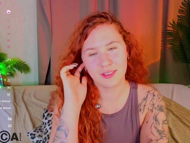 Elsiee-Cuttiess live cam on BongaCams