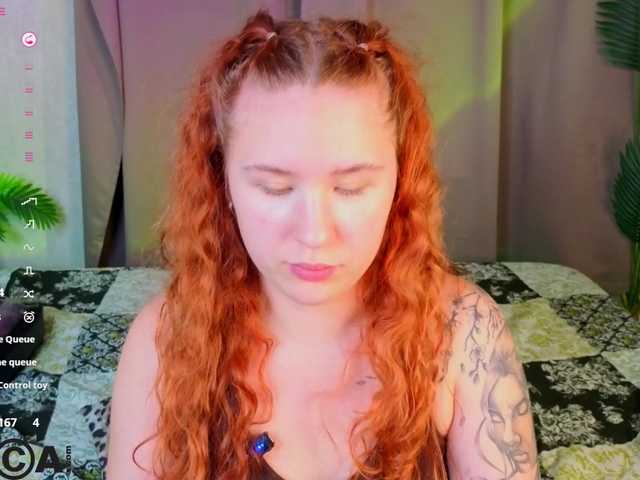 Elsiee-Cuttiess live cam on BongaCams