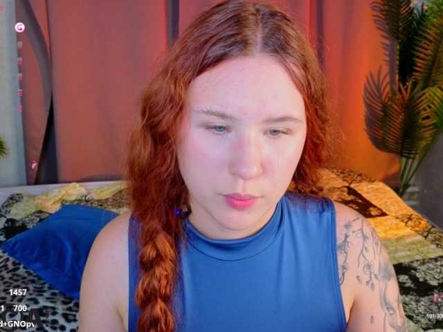 Elsiee-Cuttiess live cam on BongaCams