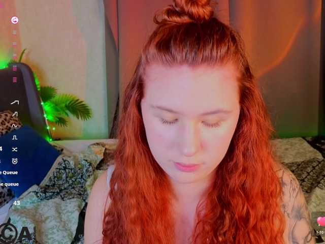 Elsiee-Cuttiess live cam on BongaCams
