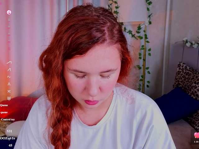 Elsiee-Cuttiess live cam on BongaCams