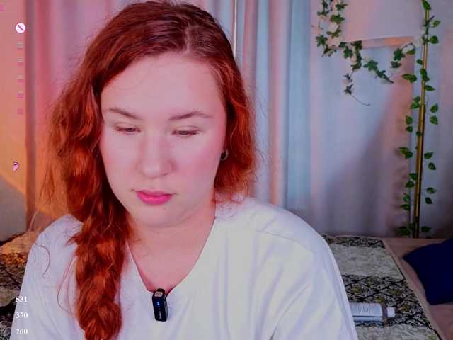Elsiee-Cuttiess live cam on BongaCams