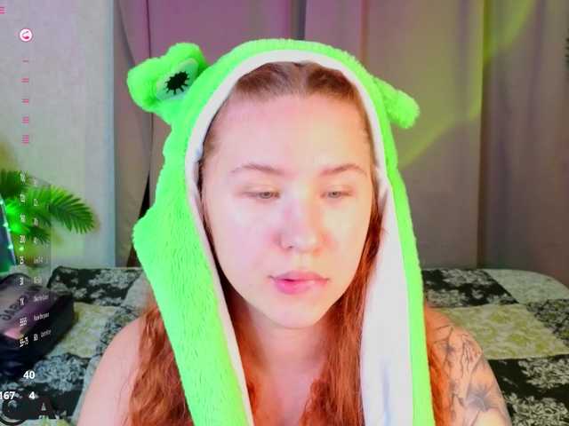 Elsiee-Cuttiess live cam on BongaCams