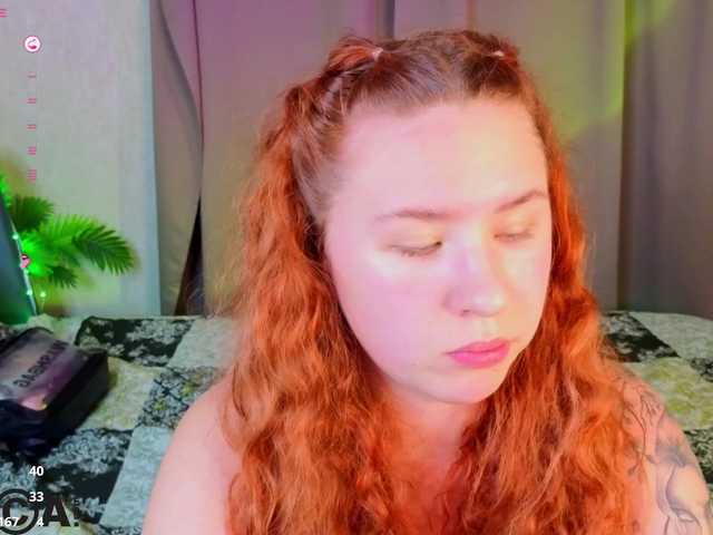 Elsiee-Cuttiess live cam on BongaCams