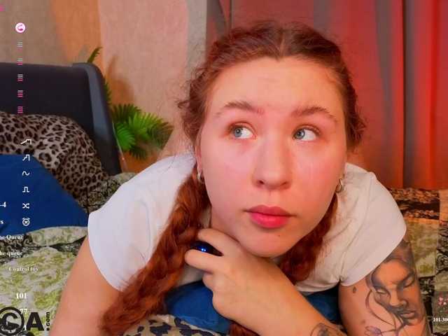 Elsiee-Cuttiess live cam on BongaCams