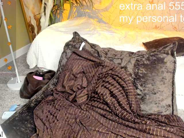 Elsiee-Cuttiess live cam on BongaCams