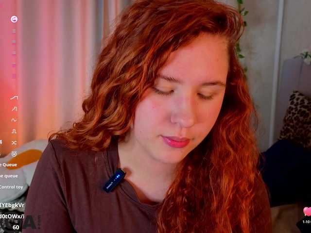 Elsiee-Cuttiess live cam on BongaCams