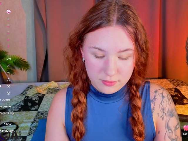 Elsiee-Cuttiess live cam on BongaCams