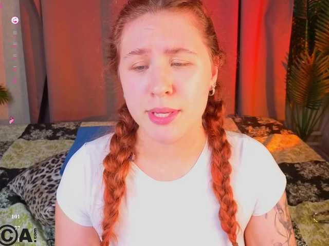 Elsiee-Cuttiess live cam on BongaCams
