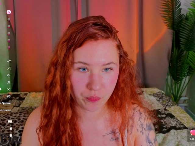Elsiee-Cuttiess live cam on BongaCams