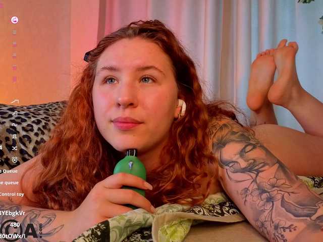 Elsiee-Cuttiess live cam on BongaCams