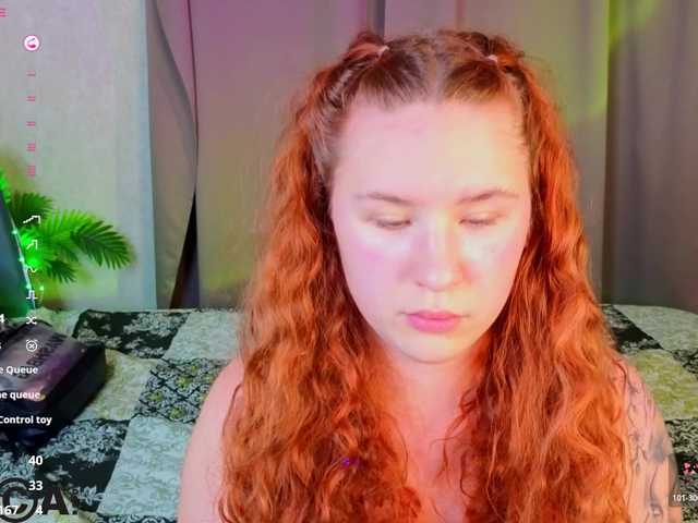 Elsiee-Cuttiess live cam on BongaCams