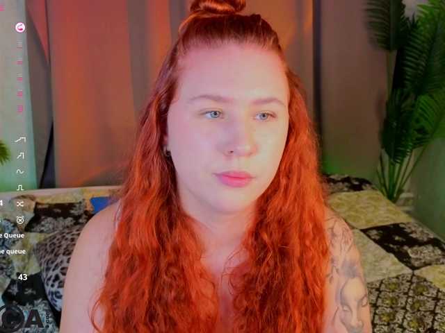 Elsiee-Cuttiess live cam on BongaCams