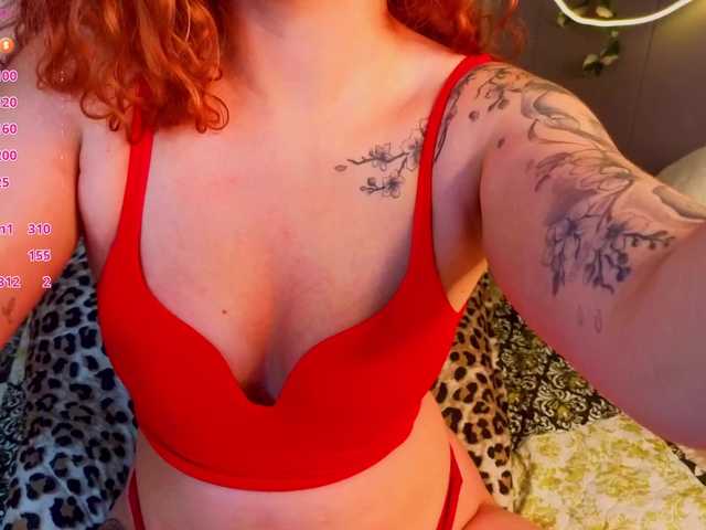 Elsiee-Cuttiess live cam on BongaCams