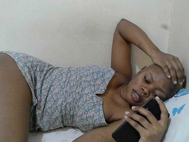 Janiesexy live cam on BongaCams