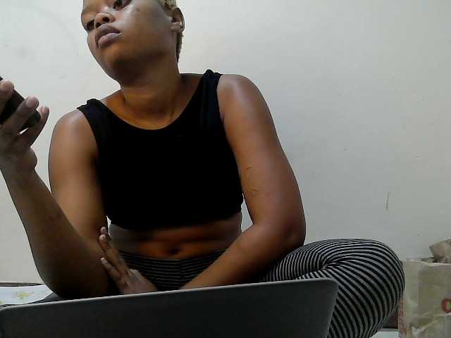 Janiesexy live cam on BongaCams