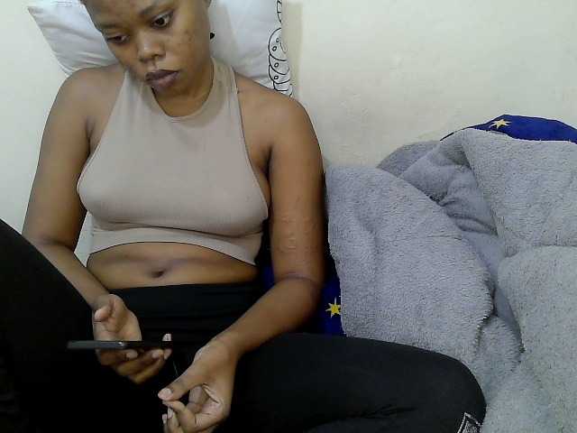 Janiesexy live cam on BongaCams