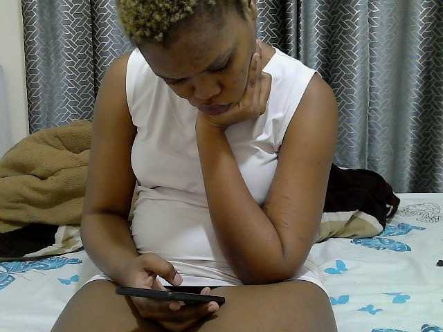 Janiesexy live cam on BongaCams