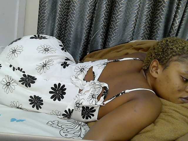 Janiesexy live cam on BongaCams